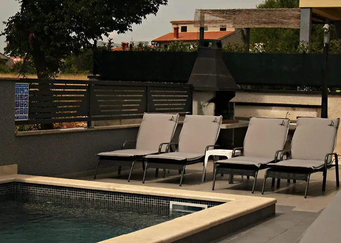 Holiday house Veli vrh